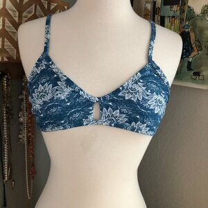 Joyln Vent Bikini Swimsuit Top